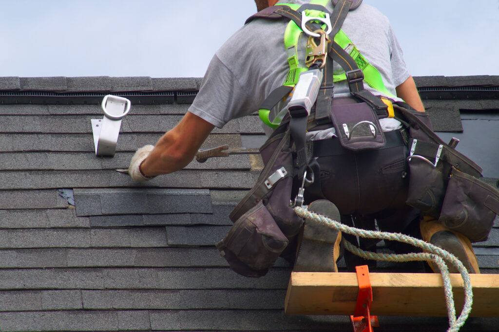How to Track Down a Reliable Broken Arrow Roof Repair Company 